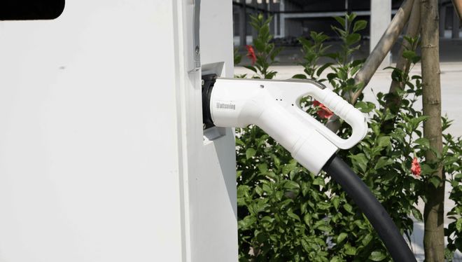 急需进化能效电气发布五代桩高端智能桩！pg电子娱乐平台AI技术大爆发充电桩(图6)